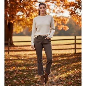 7 For All Mankind Green Crop Flared Jeans Size 27